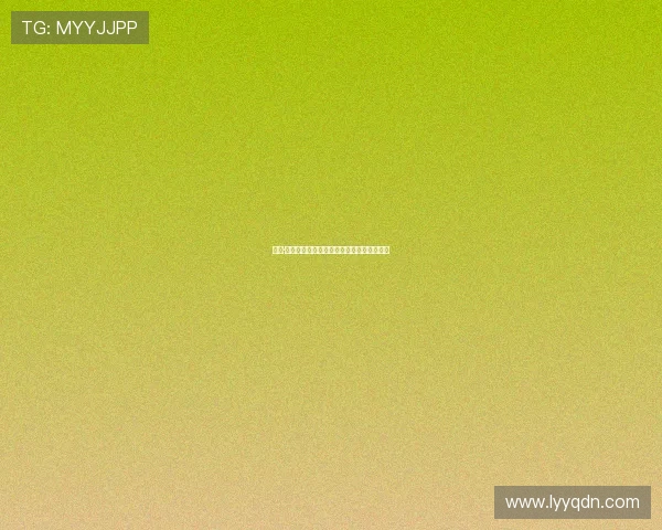 泰勒·摩森:摇滚叛逆的缪斯,时尚界的不羁灵魂 泰勒·摩森:摇滚叛逆的缪斯,时尚界的不羁灵魂